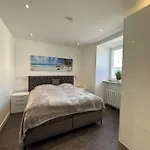 Ap 3 - Living Apartment Houses